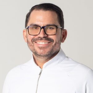 Dr. Gustavo Lagos - Centro Médico Master Vida